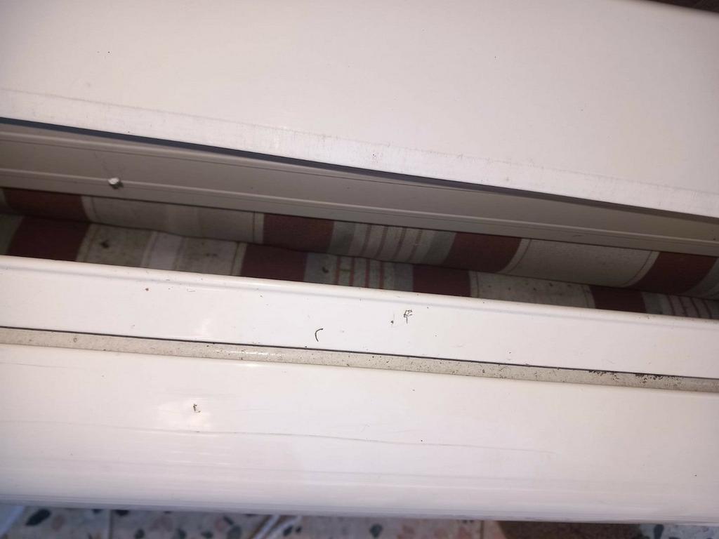 Nette zonnescherm. 5.5 meter breed., Ophalen, 450 cm of meer, Zo goed als nieuw, 150 tot 300 cm