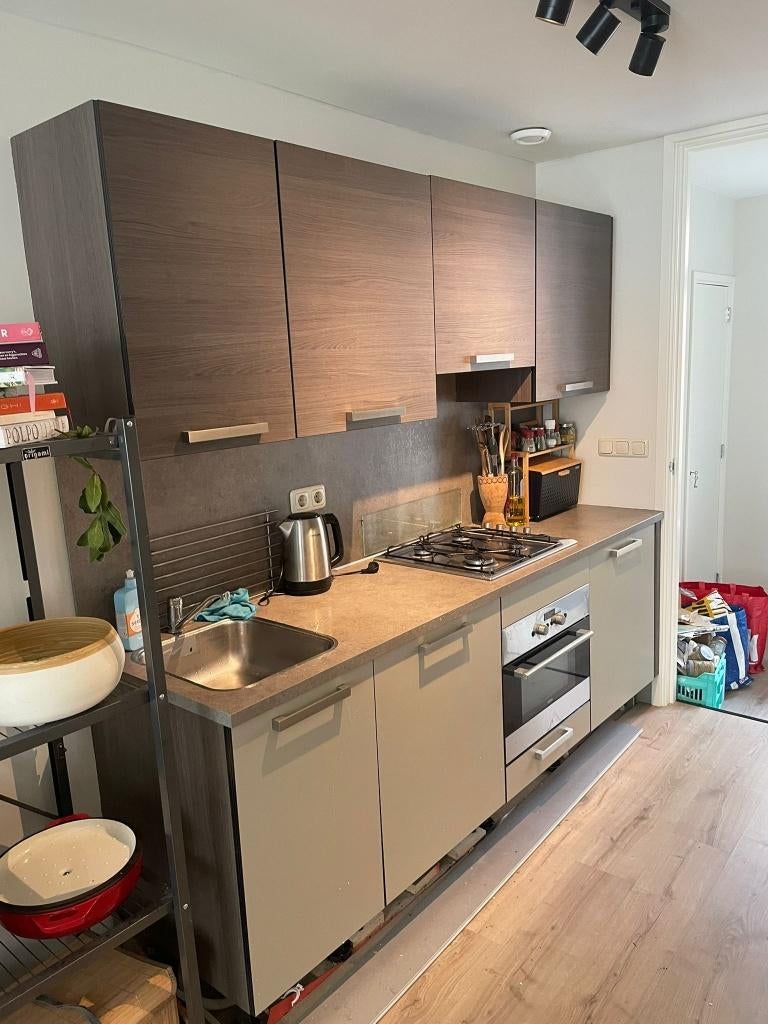 Complete keuken te koop (zelf demonteren) €200, Huis en Inrichting, Keuken | Complete keukens, Ophalen, Gebruikt, Bruin, Enkelwandige keuken