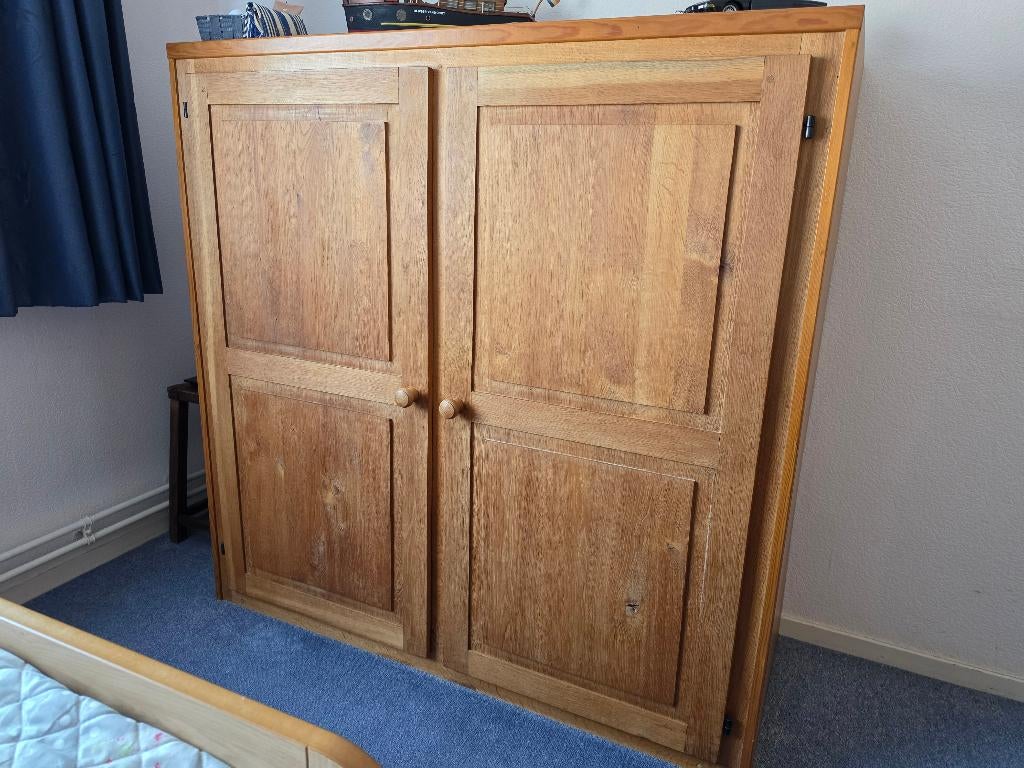 Mooie massief houten kast in landelijke stijl, Huis en Inrichting, Ophalen, Met deur(en), 100 tot 150 cm, Landelijke styl