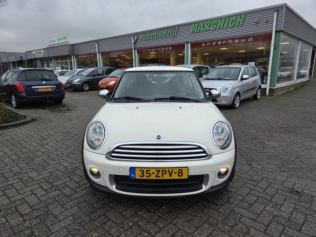 Mini Mini 1.6 One Kite White|NAP|NAVIGATIE|BT|, Voorwielaandrijving, Euro 5, Gebruikt, 4 cilinders