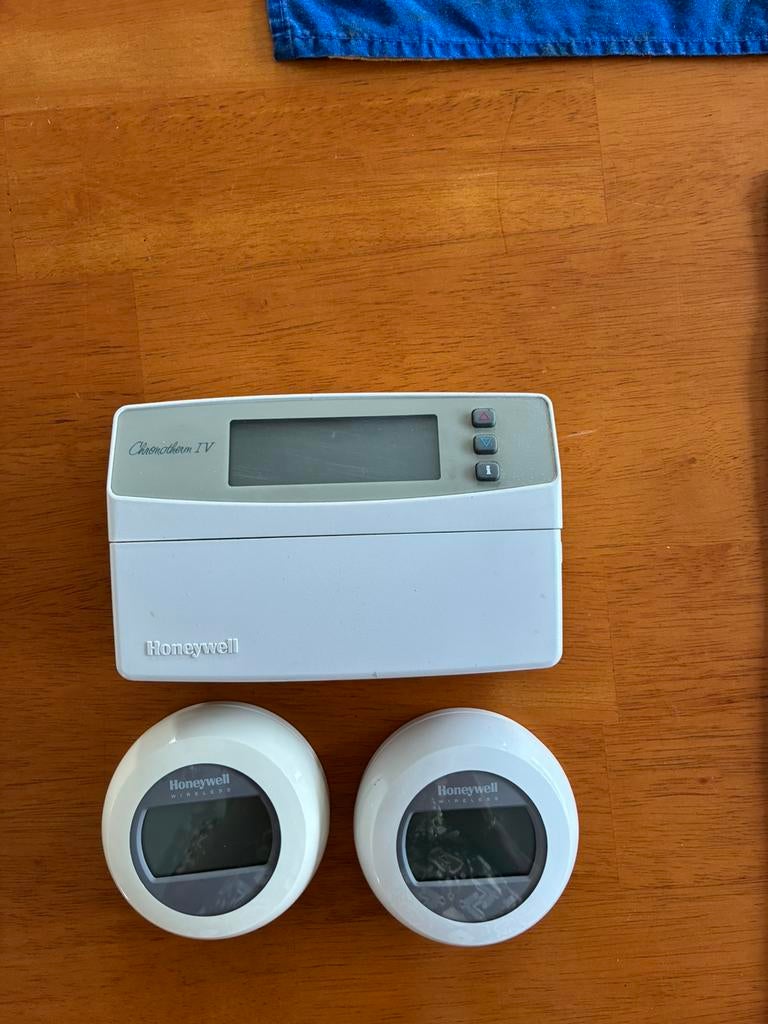 Chronotherm IV honeywell met 2 wireless, Ophalen of Verzenden, Zo goed als nieuw