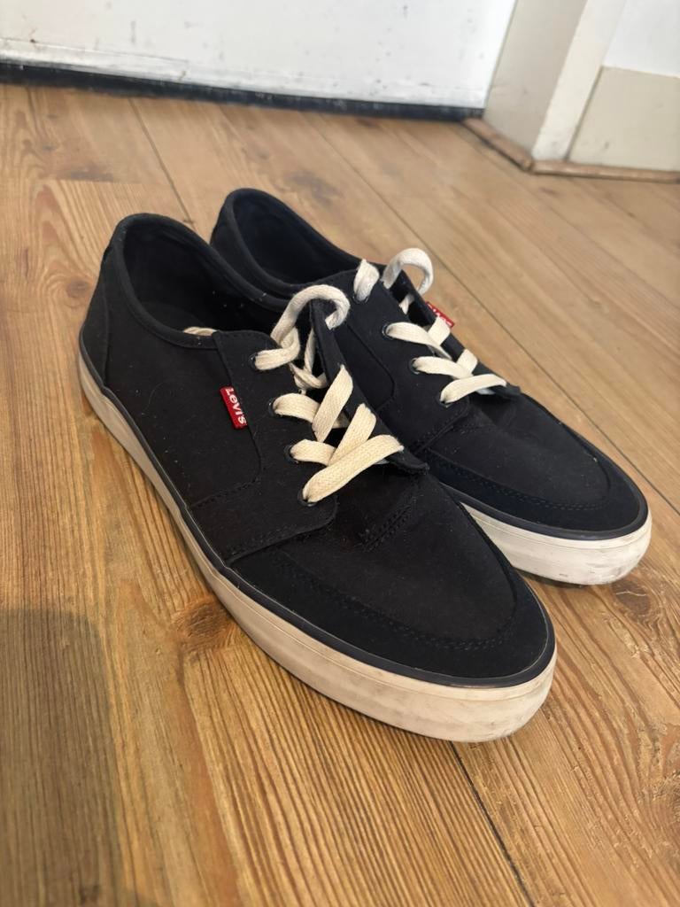 Levi's Sneakers 42, Ophalen of Verzenden, Zo goed als nieuw
