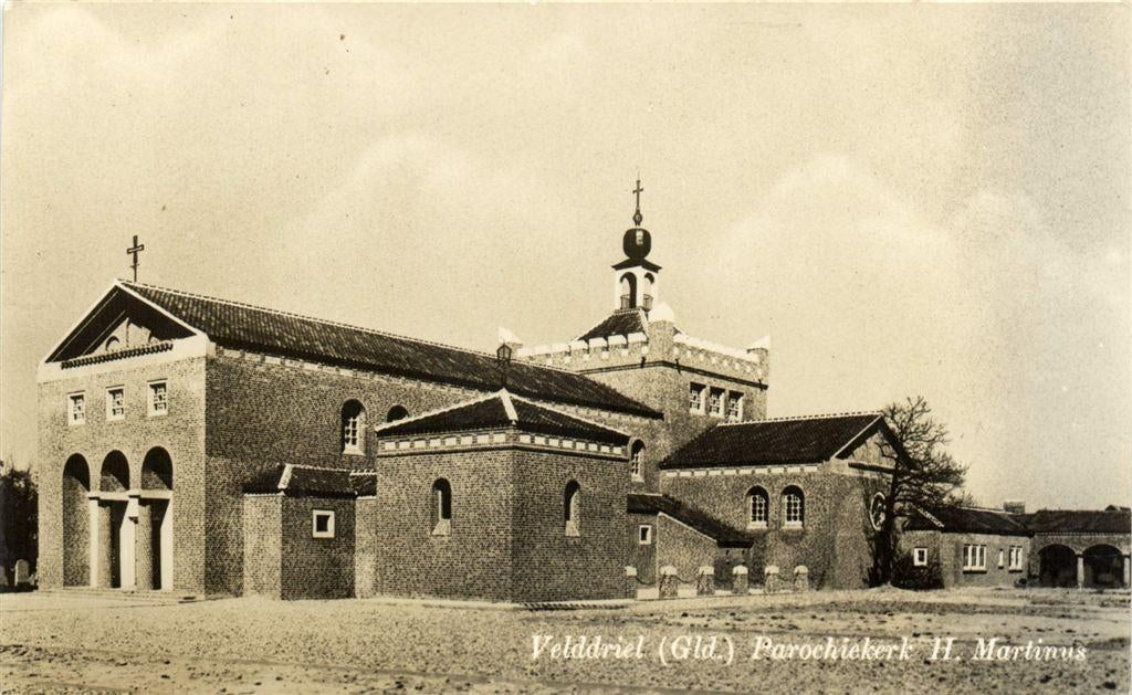 Velddriel [Gld.] - Parochiekerk H. Martinus - ongelopen, Verzamelen, Ansichtkaarten | Nederland, Ongelopen, Gelderland, Voor 1920