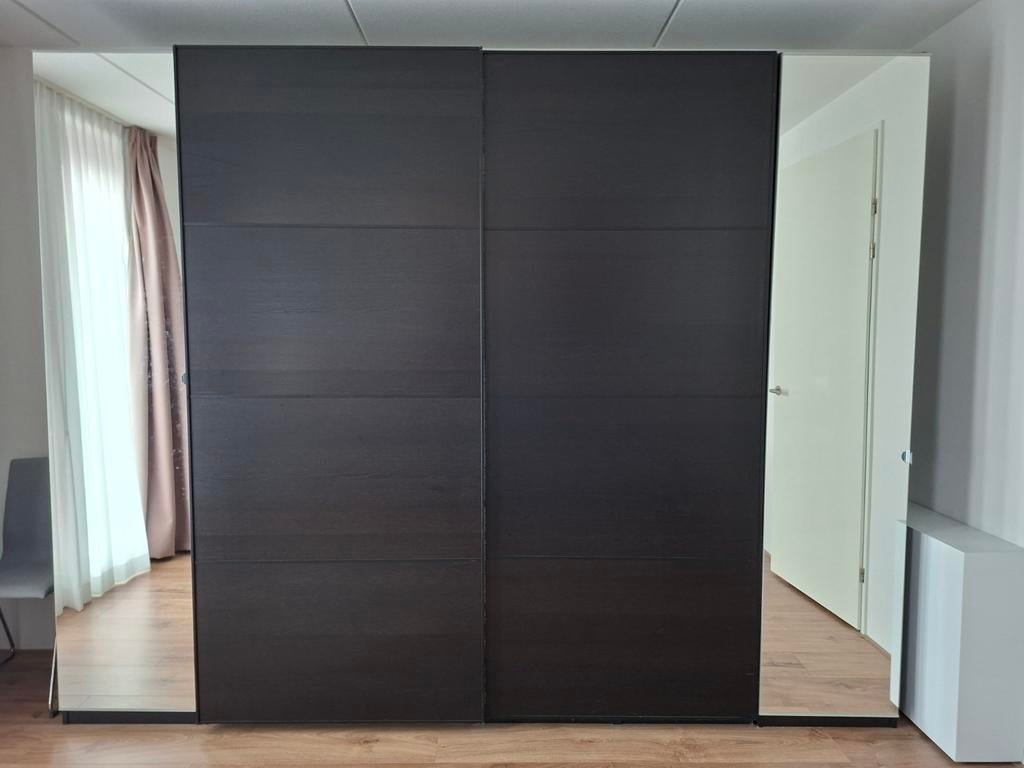 PAX kledingkast donkerbruine schuifdeuren + 2 spiegeldeuren, Huis en Inrichting, Kasten | Kledingkasten, Gebruikt, 200 cm of meer