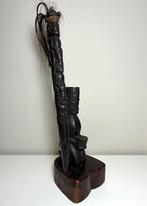 Oud Batak sjamaan beeld met staf Sumatra Indonesië, Antiek en Kunst, Kunst | Niet-Westerse kunst, Ophalen of Verzenden