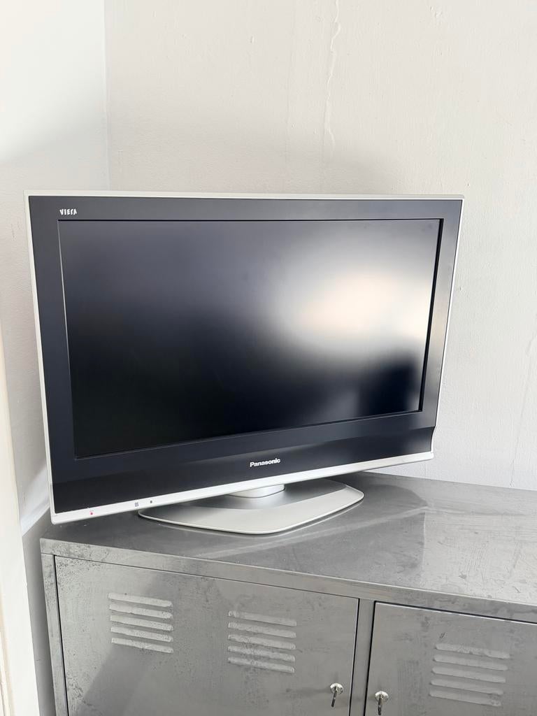 Panasonic Viera TX-32LX70F LCD TV - 32 inch, Ophalen, Gebruikt, Panasonic, 50 Hz