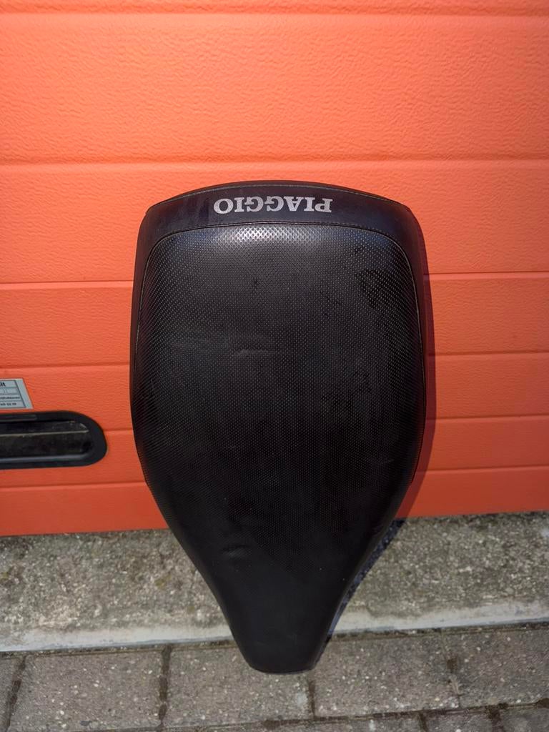 Piaggio SKR Skipper 125-150 Zadel, Ophalen of Verzenden
