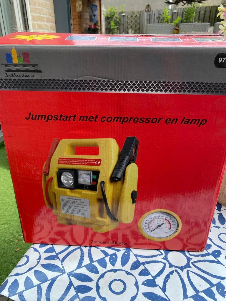 Jumpstart met compressor en lamp, Auto diversen, Jumpstarters, Nieuw, Ophalen of Verzenden