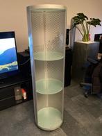 Design ronde kast/kolomkast met glazenlegplanken zilvergrijs, Huis en Inrichting, Kasten | Overige, Ophalen of Verzenden, Zo goed als nieuw