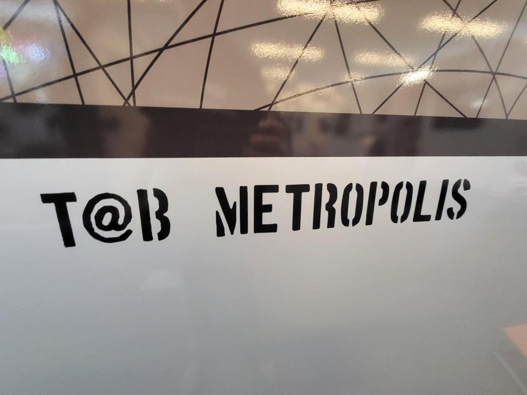 T@B Metropolis 320; zeer compleet en licht, modeljaar 2026, Overige typen, Standaardzit, Schokbreker, Tot en met 2