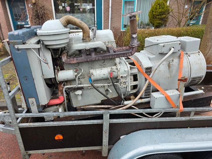 Aggregaat te koop - Dynaf uit 1973, Doe-het-zelf en Verbouw, Aggregaten, Gebruikt, Dieselolie, 30 kVA of meer, Elektrisch startend