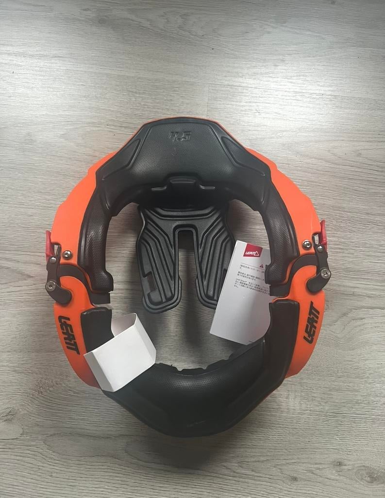 Leatt GPX 4.5 oranje nekbrace, Motoren, Kleding | Motorhelmen, XL, Ophalen of Verzenden, Integraalhelm, Nieuw met kaartje