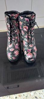 Leuke enkel laarsjes, Lage of Enkellaarzen, Ophalen of Verzenden, Zo goed als nieuw, Rood