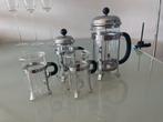 2 Bodum cafetières en 2 bodum glazen., Ophalen, Glas of Glazen, Overige stijlen, Glas