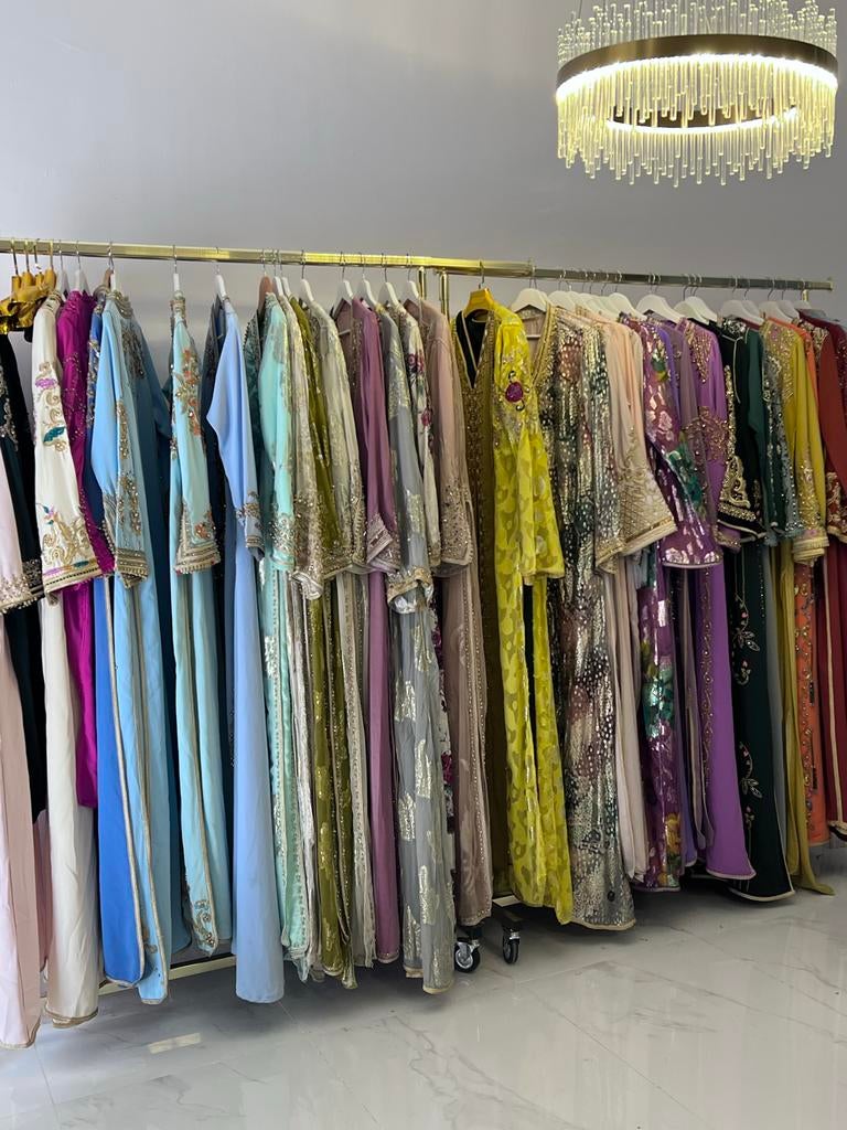 Marokkaanse kaftan/takchita te huur, Maat 38/40 (M), Overige typen, Overige kleuren, Ophalen of Verzenden