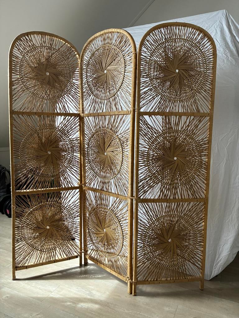 Vintage Rohé Noordwolde sunburst kamerscherm rotan/riet, Ophalen, Gebruikt