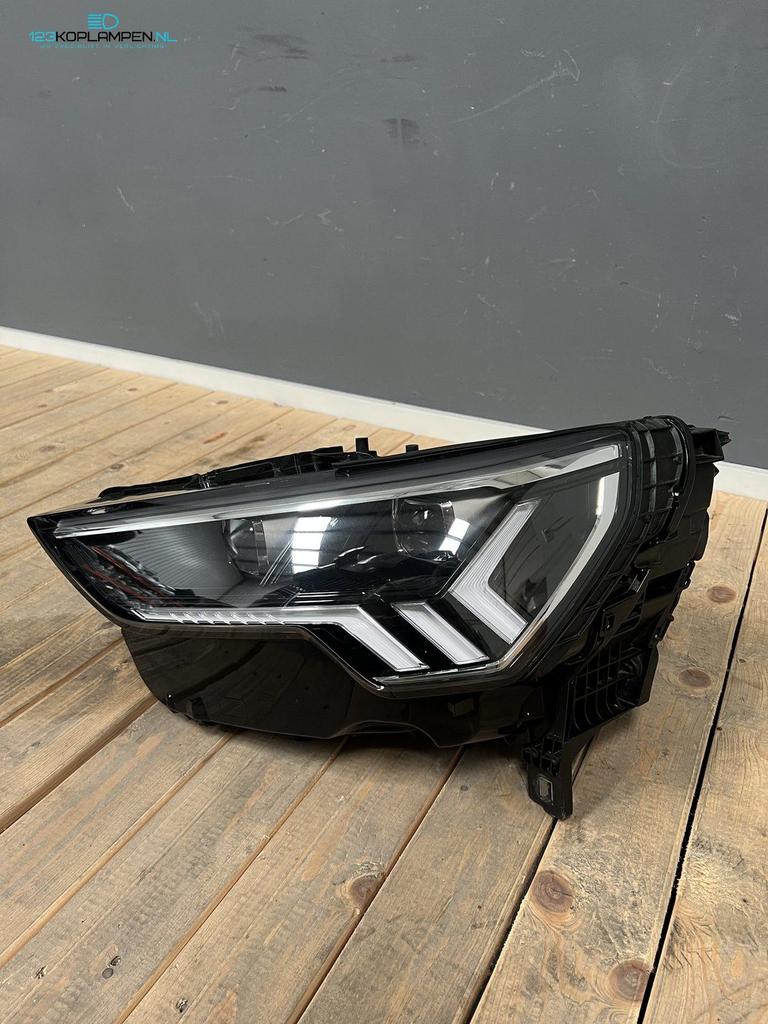 Audi RSQ3 Q3 83A Matrix led koplamp links