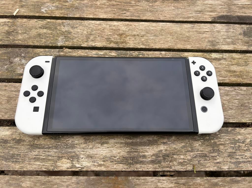 Nintendo Switch Oled wit, Spelcomputers en Games, Spelcomputers | Nintendo Switch, Ophalen, Zo goed als nieuw, Met 1 controller