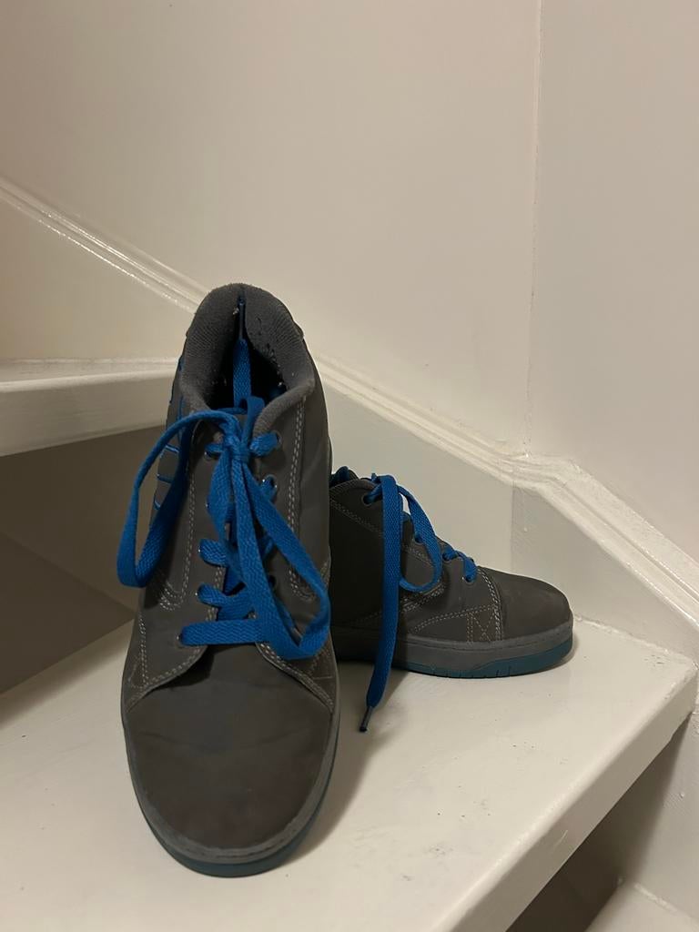 Heelys rolschoenen maat 38, grijs met blauwe veters, Ophalen of Verzenden, Gebruikt, Kinderen