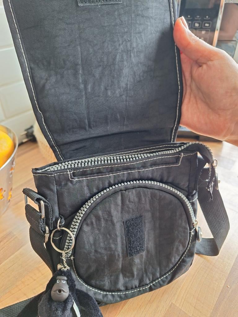Kipling Schoudertas Zwart - Handig & Compact Model, Ophalen, Gebruikt, Zwart, Kipling