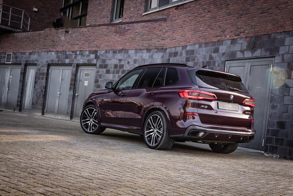 BMW X5 XDrive45e M-Sport | Bowers & Wilkins | Sky Lounge | L, Gebruikt, Verwarming stoelen achter, Vierwielaandrijving, Hybride Elektrisch/Benzine