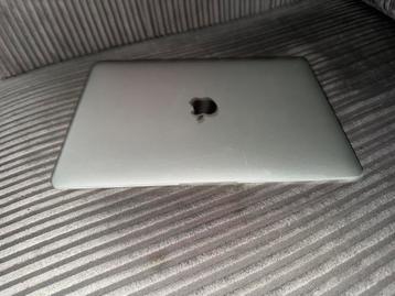 Macbook 12 inch retina beschikbaar voor biedingen