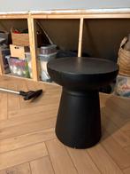 Zwart beton bijzettafeltje, Ophalen, Minder dan 55 cm, Rond, Zo goed als nieuw