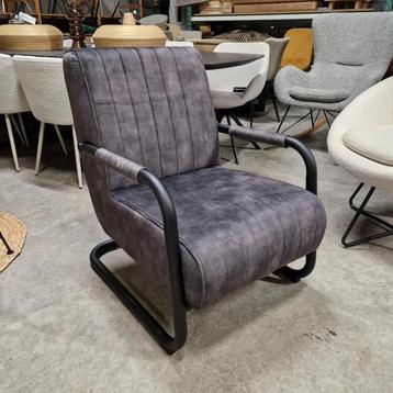 Fauteuil Raisa Velvet Antraciet van Tower Living beschikbaar voor biedingen
