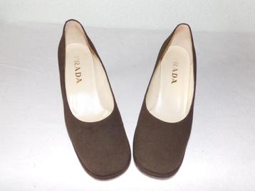 Mooie Prada chocolade bruine pumps, Vero Cuoio, maat 38,5 beschikbaar voor biedingen