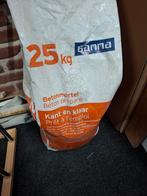 Gratis kant en klaar betonmortel halve zak, Doe-het-zelf en Verbouw, Metselstenen, Ophalen, Zo goed als nieuw