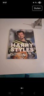 Boek van harry styles, Ophalen of Verzenden, Zo goed als nieuw