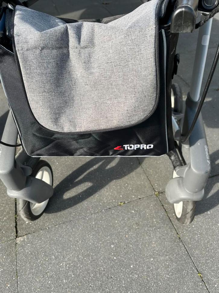Supernette rollator Topro Troja 5G, lichtgewicht en wendbaar, Diversen, Rollators, Zo goed als nieuw, Lichtgewicht, Ophalen