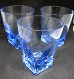 Drie mooie blauwe waterglazen, Antiek en Kunst, Antiek | Glas en Kristal, Ophalen of Verzenden