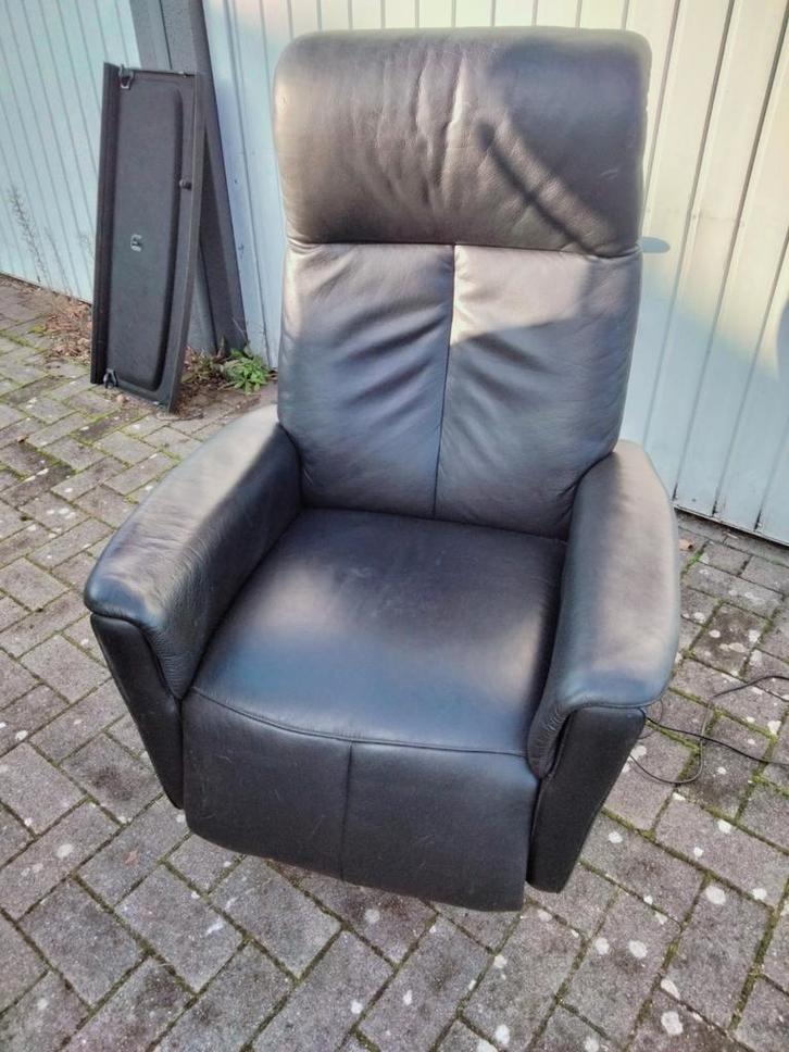 Zwarte Lederen Elektrische Relaxfauteuil, Huis en Inrichting, Fauteuils, Leer, 50 tot 75 cm, 75 tot 100 cm, Ophalen