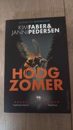 Hoogzomer - Kim Faber & Janni Pedersen, Gelezen, Scandinavië, Ophalen of Verzenden, Kim Faber & Janni Pedersen