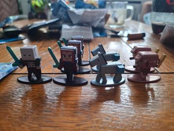 Minecraft legends stalen poppetjes beschikbaar voor biedingen