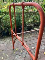 Oud metalen bedstel op wieltjes - Opknapper, Huis en Inrichting, Ophalen, Gebruikt, 90 cm, Eenpersoons