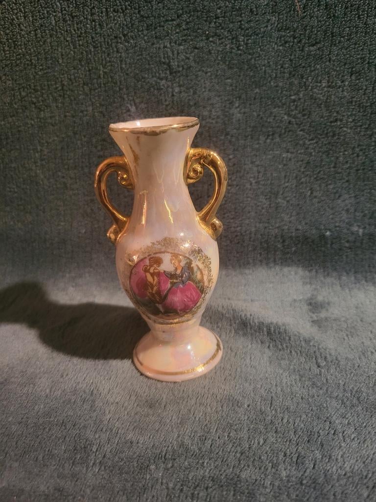 Mini Porseleinen Vaasje met Parelmoer en tafereeltje, Antiek en Kunst, Antiek | Vazen, Ophalen