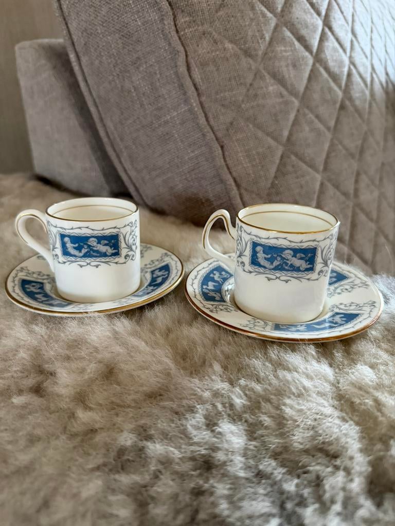 2 Coalport Revelry Blue Bridgerton kop en schotel, Ophalen of Verzenden, Zo goed als nieuw, Porselein, Kop en/of schotel