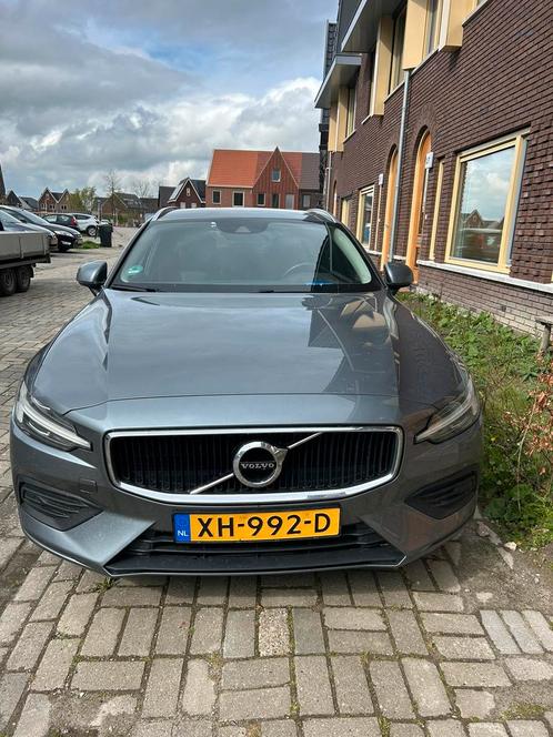 Volvo V60 T5 250pk momentum 2019 Grijs, Auto's, Volvo, Particulier, V60, Adaptieve lichten, Adaptive Cruise Control, Airbags, Airconditioning