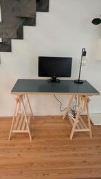 Bureau met schragen, Ophalen of Verzenden, Zo goed als nieuw, Bureau