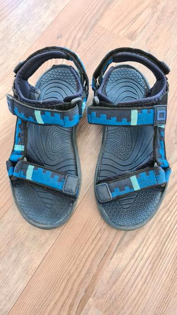 SANDALEN beschikbaar voor biedingen
