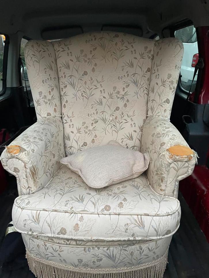 Gratis fauteuil - Beschadigd, maar prima zitcomfort!, Huis en Inrichting, Fauteuils, Gebruikt, Stof, 75 tot 100 cm, Ophalen of Verzenden