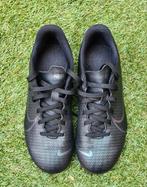 Voetbalschoen gras en kunstgras. Nike, zwart, maat 35.5, Maat XS of kleiner, Schoenen, Ophalen of Verzenden, Zo goed als nieuw