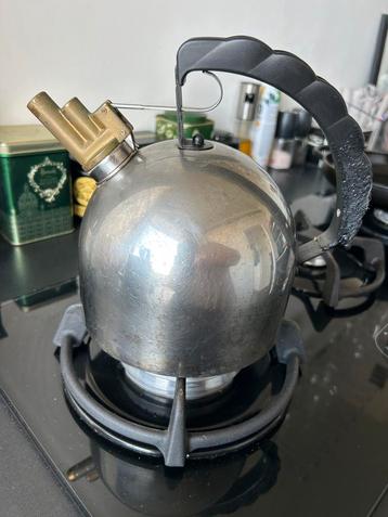 Beschadigde Alessi fluitketel beschikbaar voor biedingen