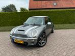 Mini Cooper S 1.6. Nieuwe APK-lm velgen- nette staat, Auto's, Mini, 4 stoelen, 163 pk, Particulier, Zilver of Grijs