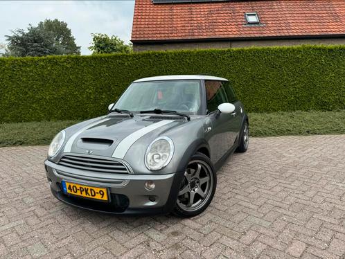 Mini Cooper S 1.6. Nieuwe APK-lm velgen- nette staat, Auto's, Mini, Particulier, Benzine, Hatchback, Geïmporteerd, Zilver of Grijs