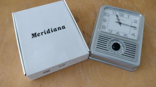 Meridiana Retrolook wandklok, zilver - Nieuw, Huis en Inrichting, Woonaccessoires | Klokken, Nieuw, Wandklok, Analoog, Ophalen of Verzenden