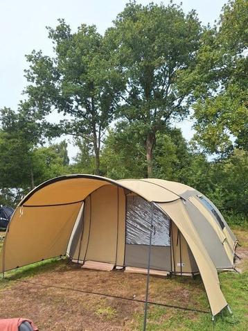 Tent zeearend 6 met bagagewagen beschikbaar voor biedingen