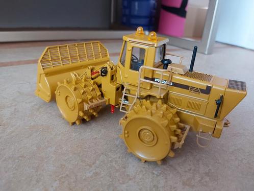 FIATALLIS FR20B hydr. compactor/verdichter van Old Cars 1/50, Hobby en Vrije tijd, Modelauto's | 1:50, Nieuw, Overige typen, Overige merken